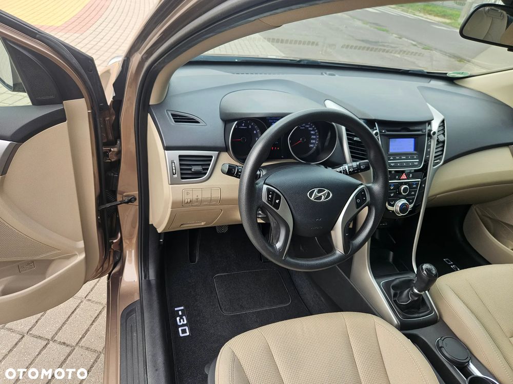 Hyundai i30 1.4 Style - 9