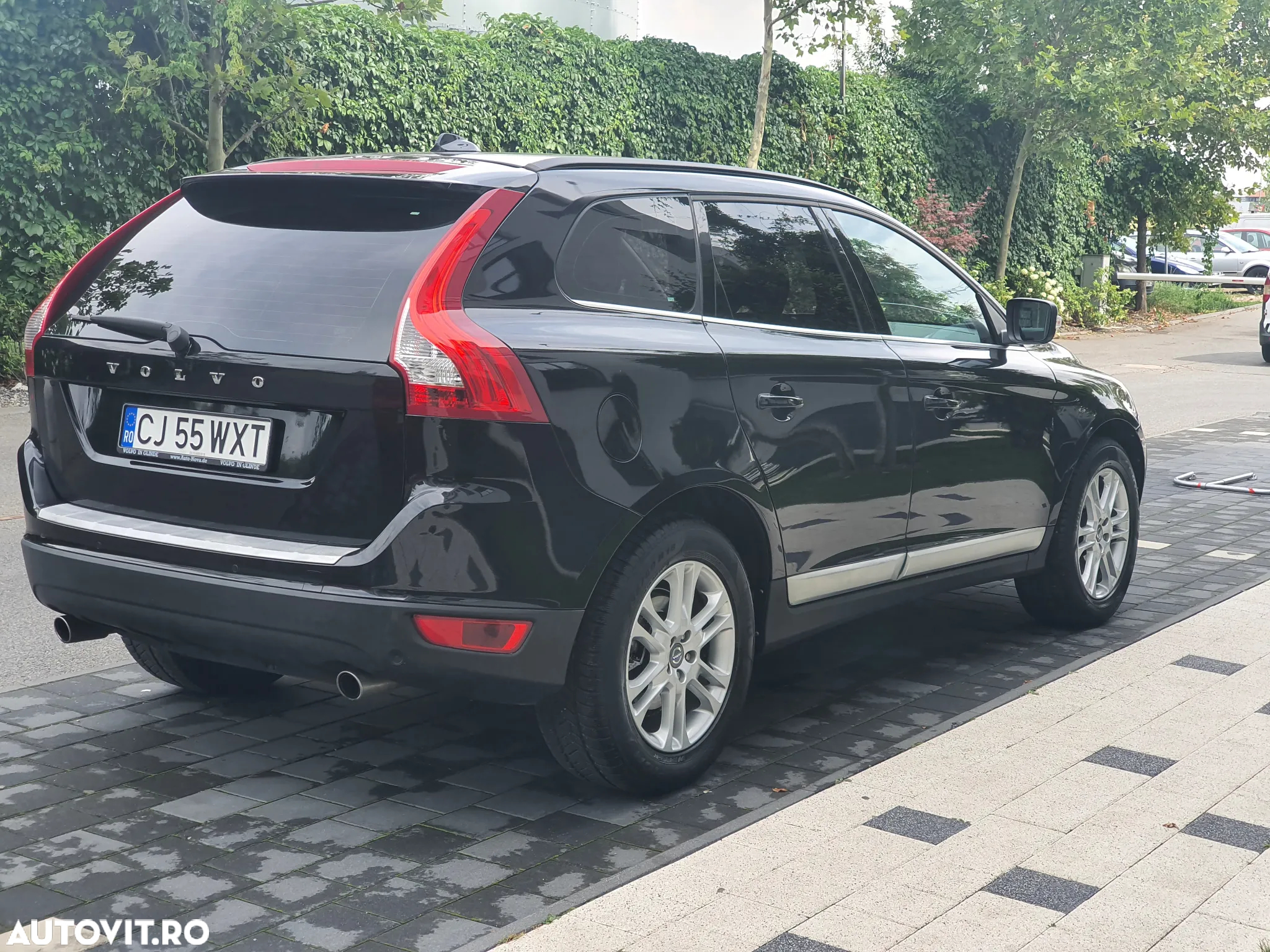 Volvo XC 60 2.4D AWD Aut. Summum - 4