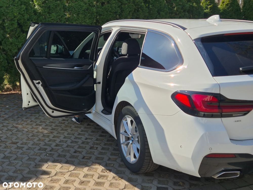 BMW Seria 5 520d M Sport sport - 11