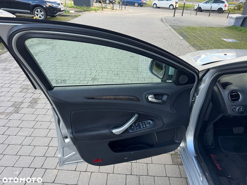 Ford Mondeo - 8