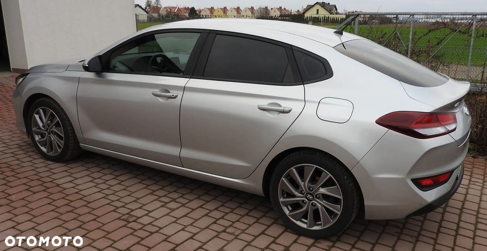 Hyundai i30 1.4 T-GDI Comfort DCT - 4