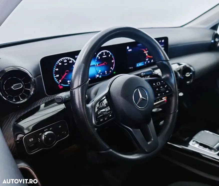 Mercedes-Benz A 180 d 7G-DCT - 6
