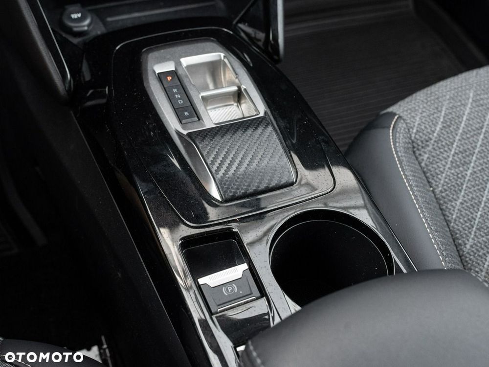 Peugeot 208 50kWh Allure - 17