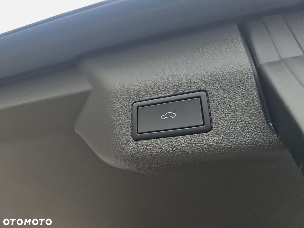 Volkswagen Multivan 1.5 TSI L2 Life DSG - 23