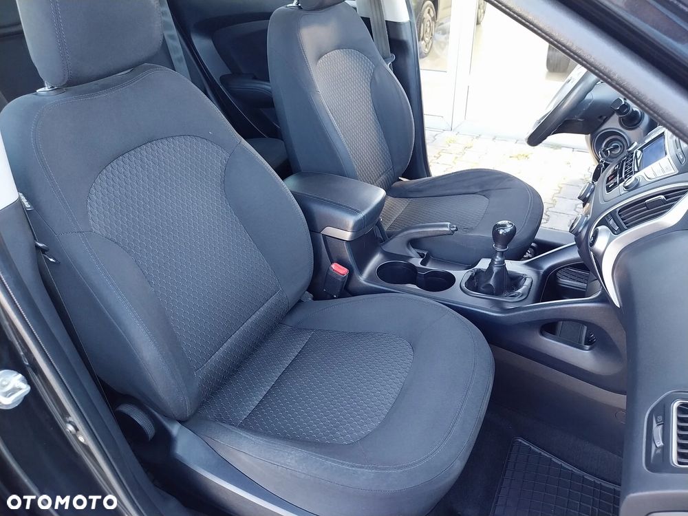 Hyundai ix35 1.6 GDI Classic 2WD - 19