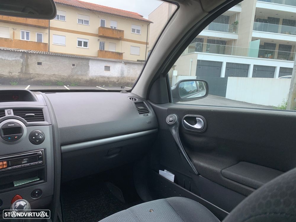 Renault Mégane 1.5 dCi Confort - 12