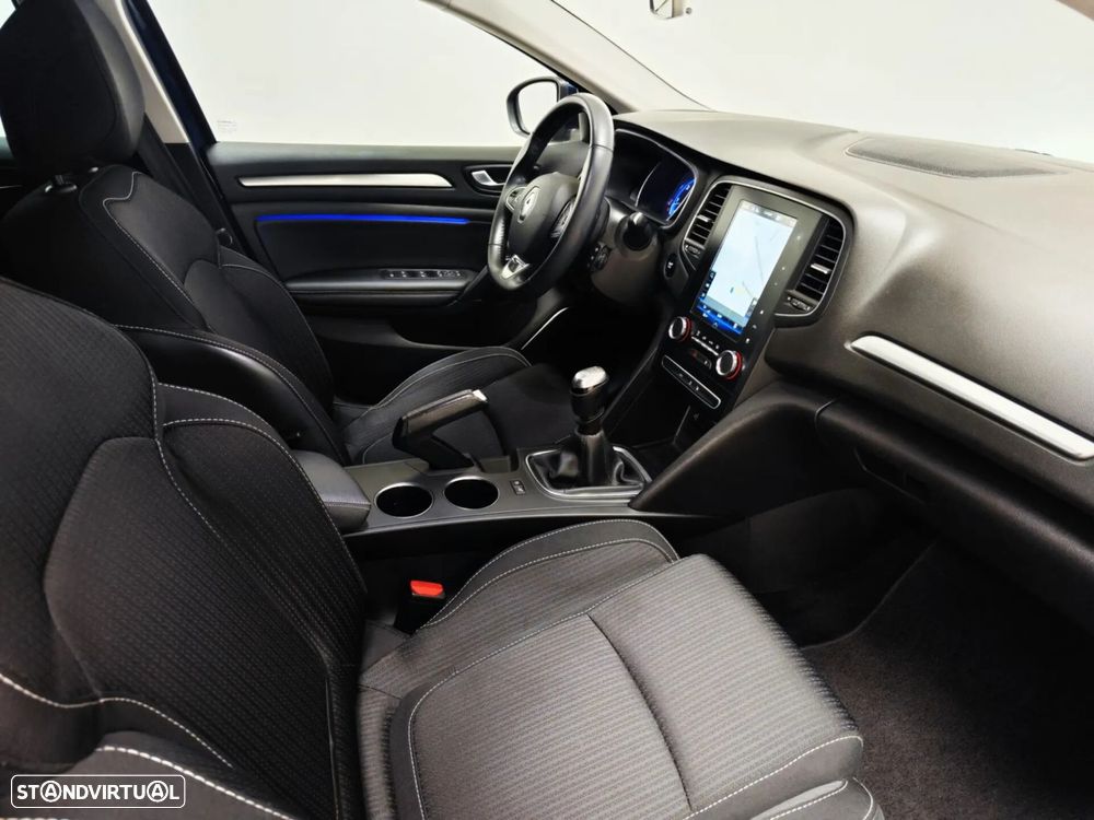 Renault Mégane 1.3 TCe Limited J17 - 37