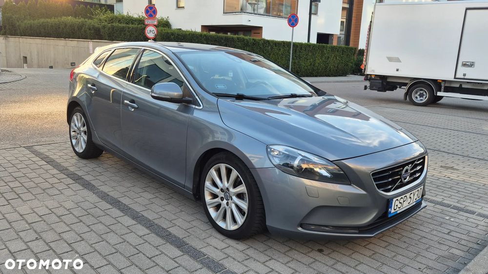 Volvo V40 T3 Drive-E Momentum - 40