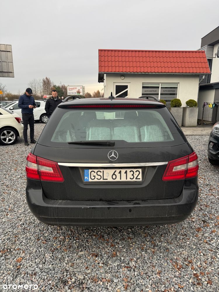 Mercedes-Benz Klasa E 200 BlueTEC 7G-TRONIC Classic - 4