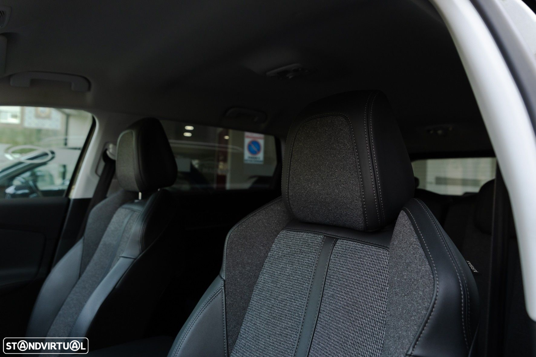 Peugeot 5008 1.2 PureTech Allure EAT8 - 9