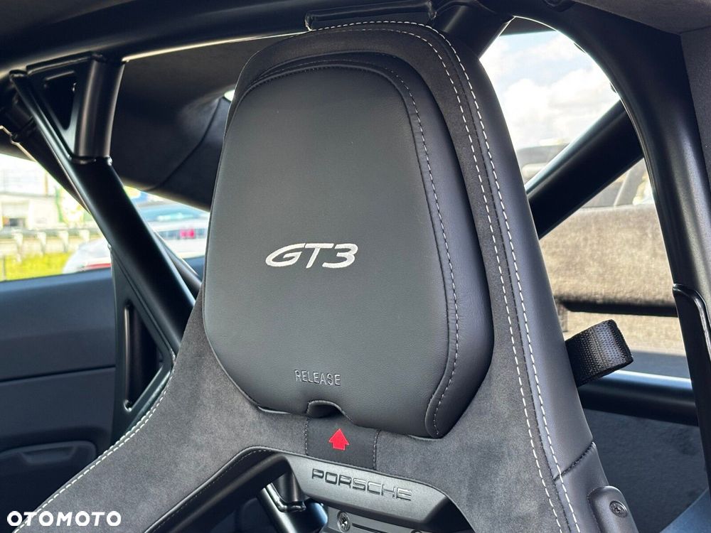 Porsche 911 - 28