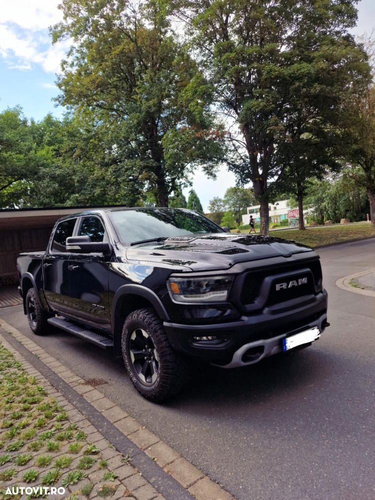Dodge RAM - 12