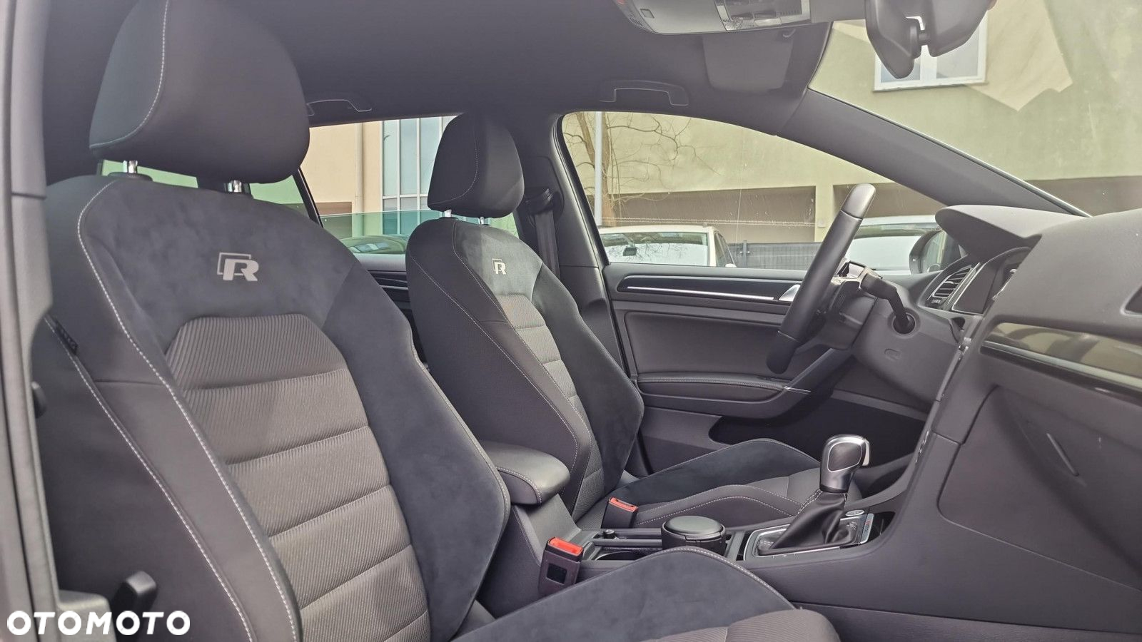 Volkswagen Golf VII 2.0 TSI BMT 4Mot R DSG - 23