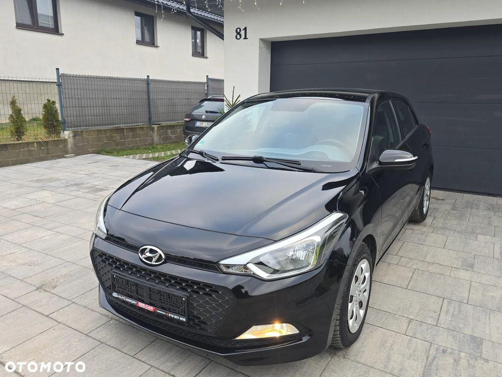 Hyundai i20 1.2 Pure - 13