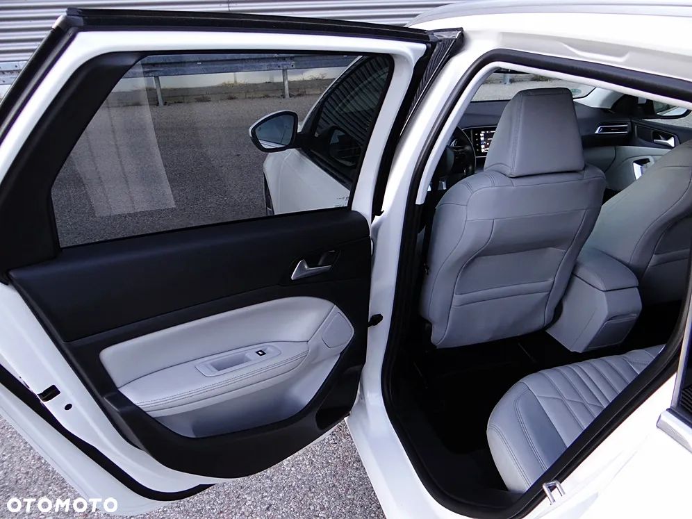 Peugeot 308 BlueHDi 150 Automatik Stop & Start Niveau 2 Business-Line - 36