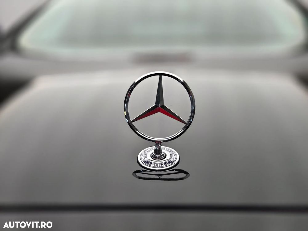 Mercedes-Benz E 220 d T 9G-TRONIC Avantgarde - 39