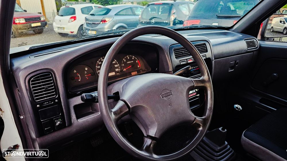 Nissan Pick Up 2.5 D CD - 2