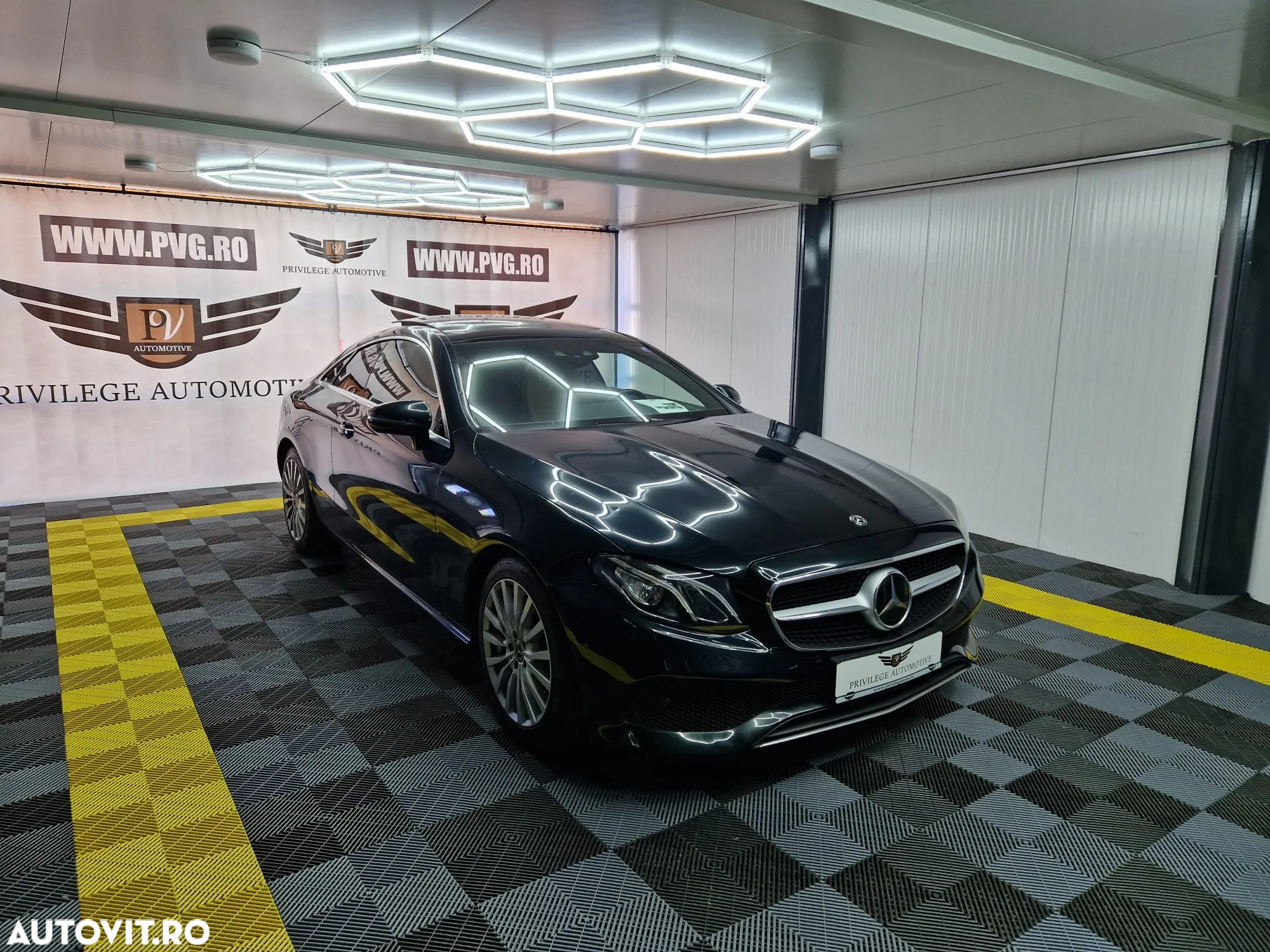 Mercedes-Benz E 220 d Coupe Aut. - 3