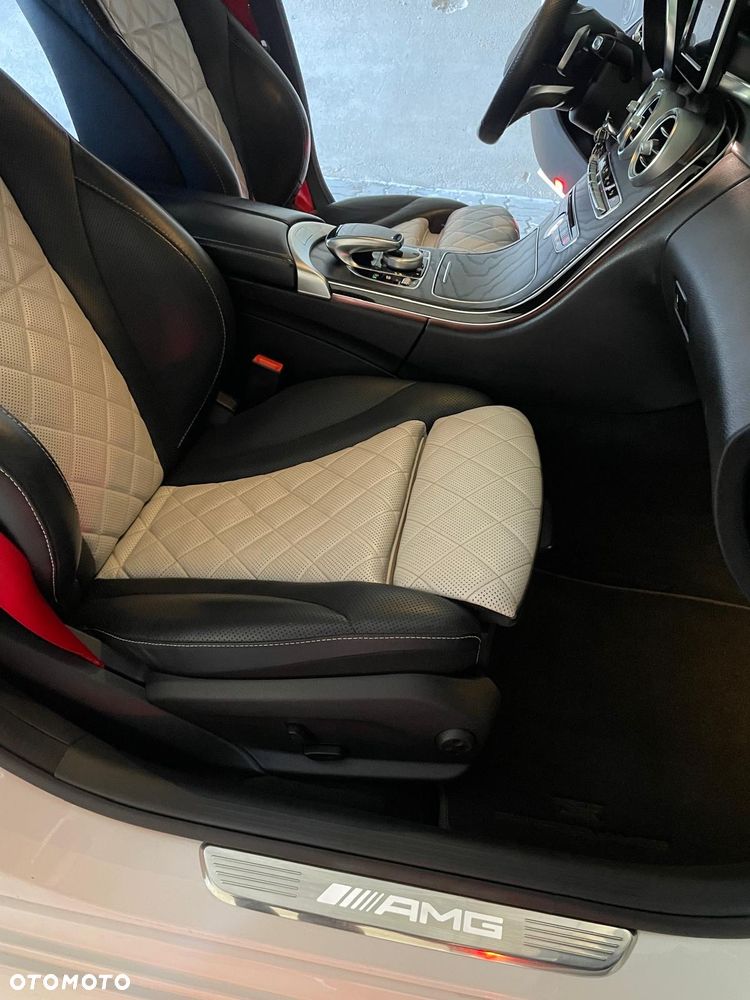 Mercedes-Benz Klasa C AMG 43 4-Matic - 11