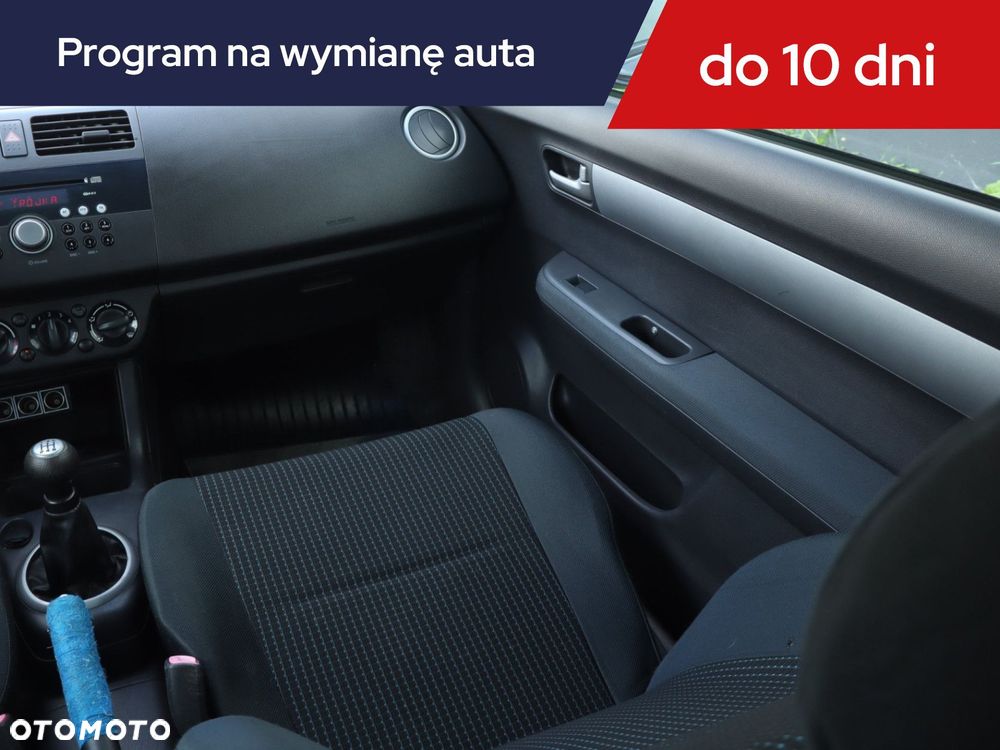 Suzuki Swift - 10