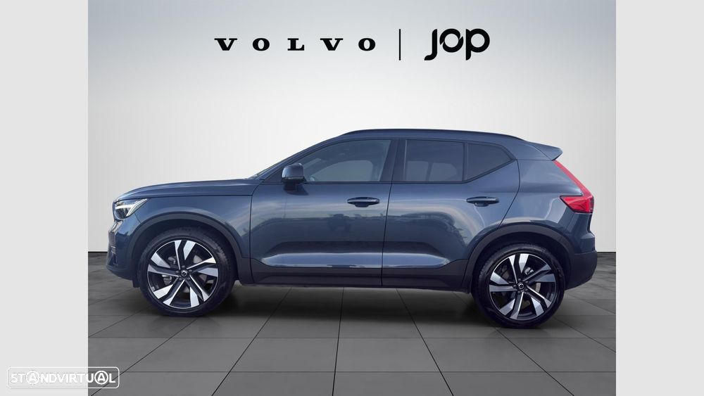 Volvo XC 40 2.0 B3 Plus Dark - 3