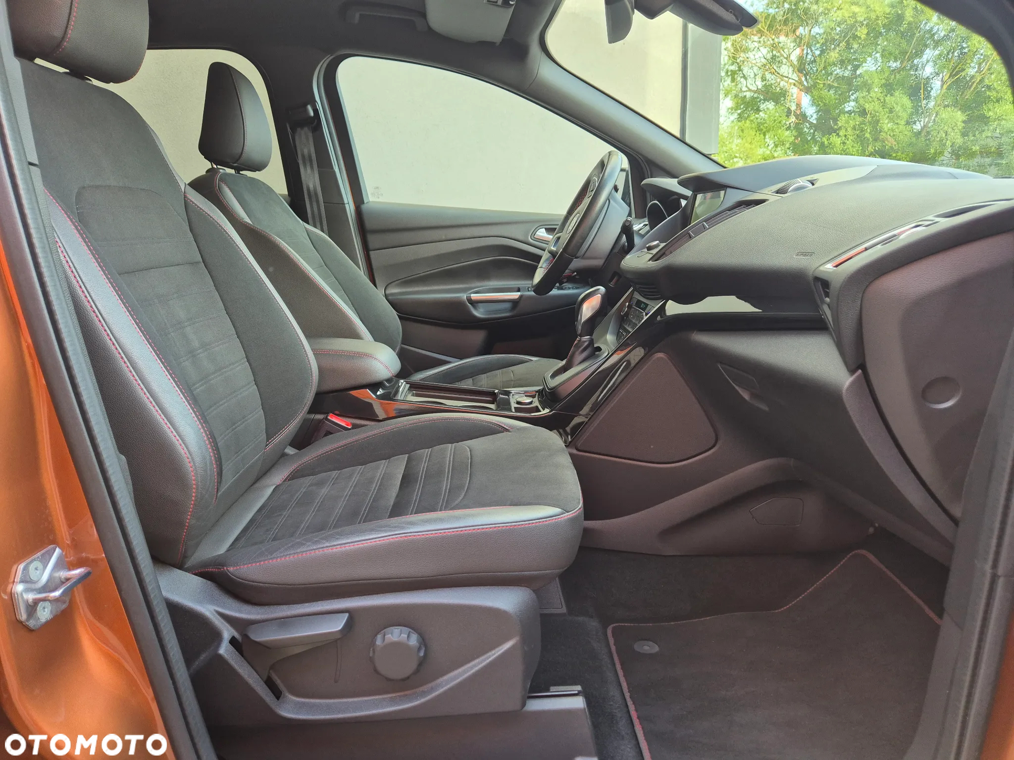 Ford Kuga 1.5 EcoBoost 4x4 ST-Line - 16
