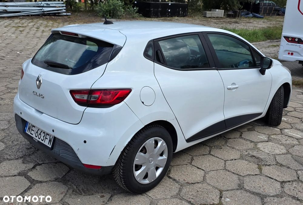 Renault Clio 1.2 16V Alize - 2