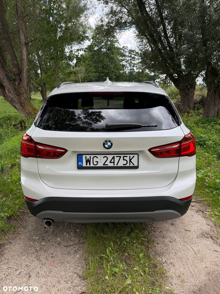 BMW X1 sDrive16d - 4