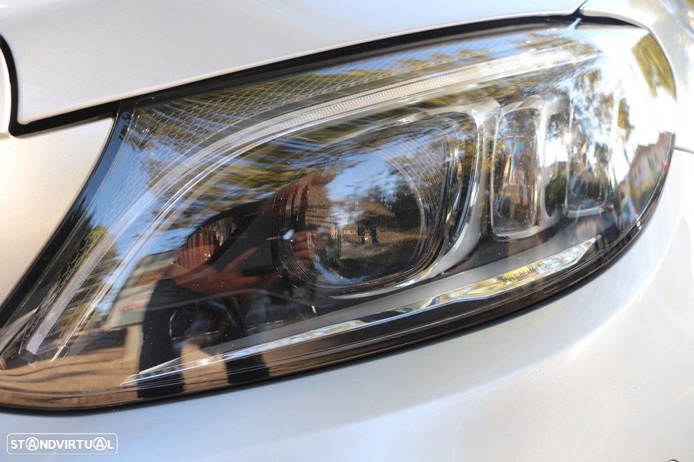 Mercedes-Benz C 300 de AMG Line - 11