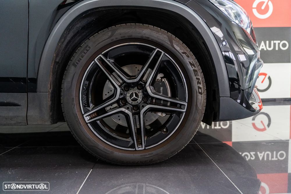 Mercedes-Benz GLA 180 d AMG Line - 4