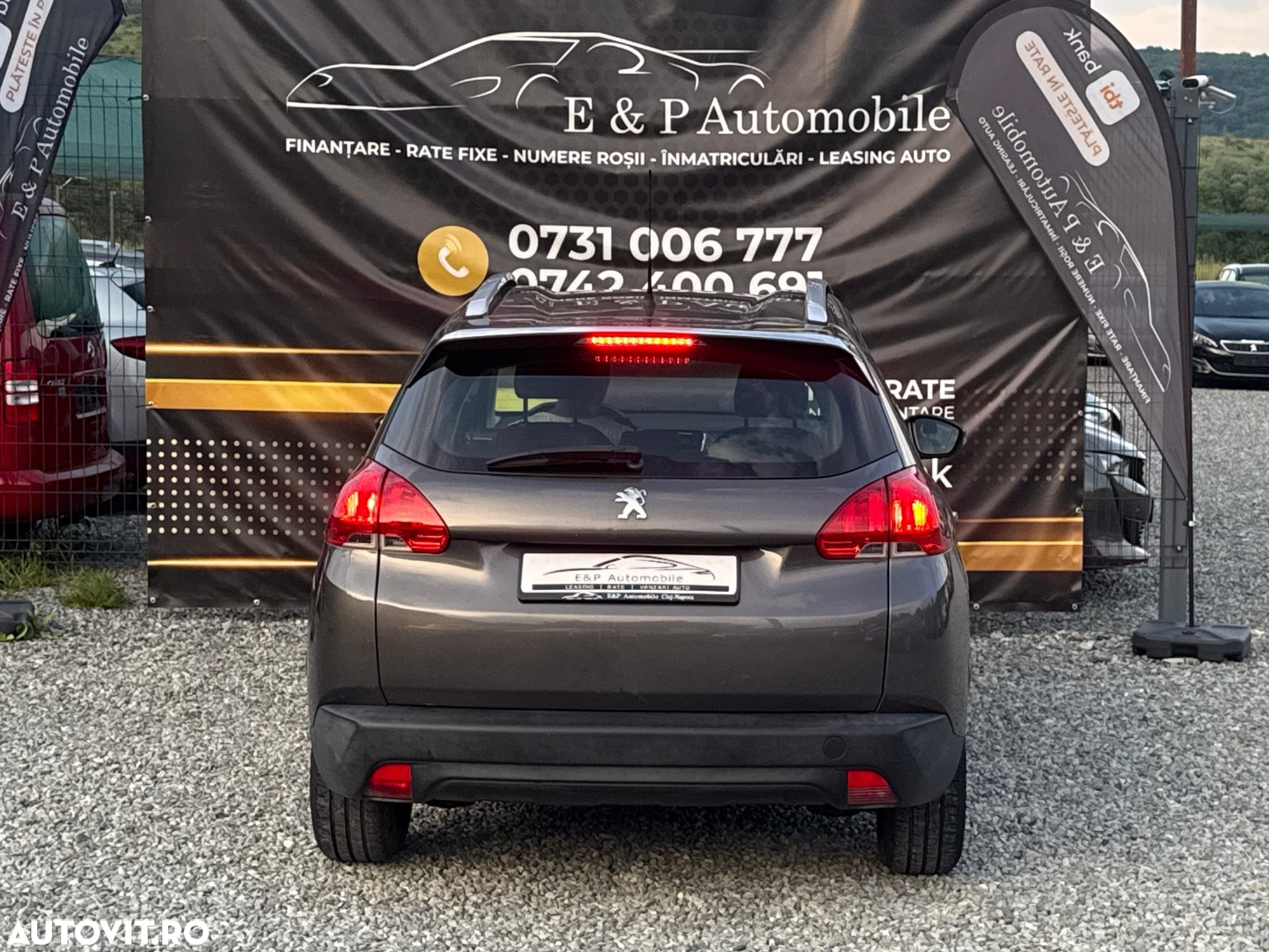 Peugeot 2008 1.2 L PureTech STT Allure - 12