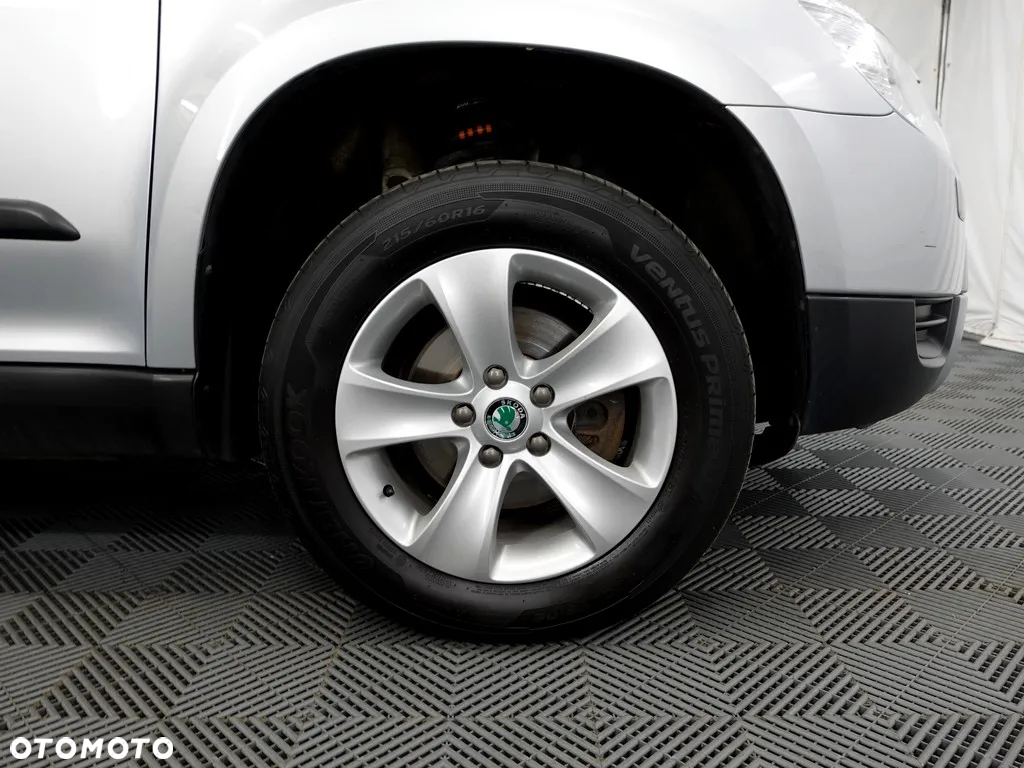 Skoda Yeti 2.0 TDI DPF Elegance Green tec - 30