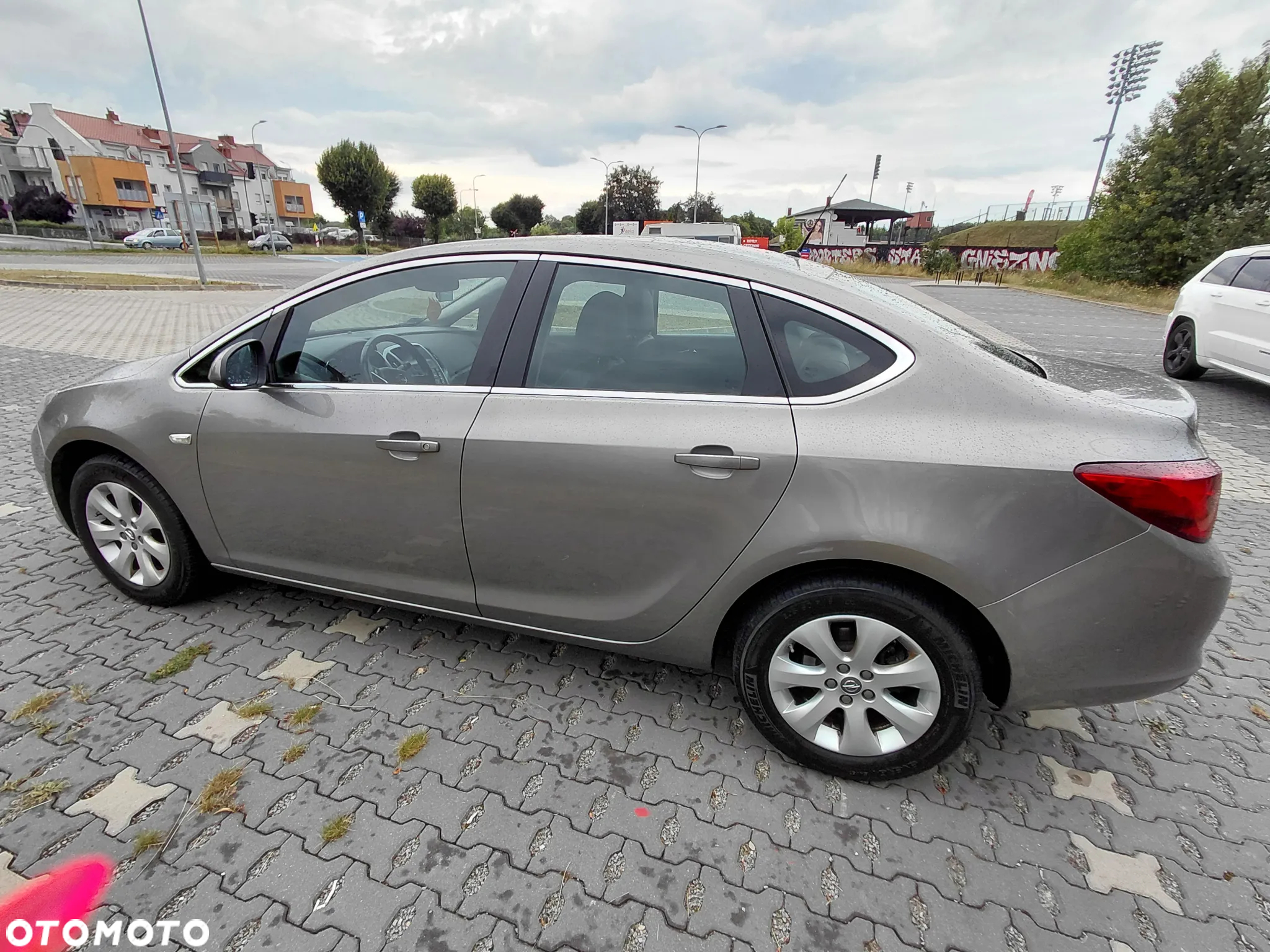 Opel Astra IV 1.6 Active EU6 - 3