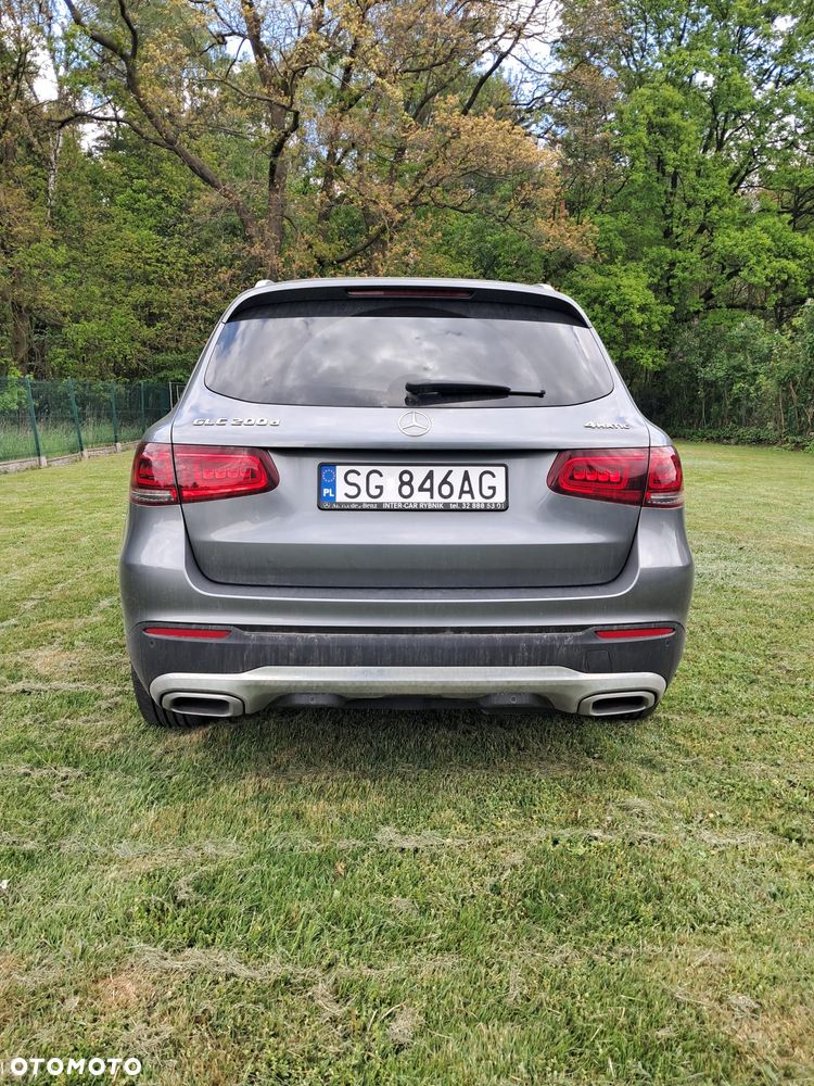 Mercedes-Benz GLC 200 d 4-Matic Business Edition - 3