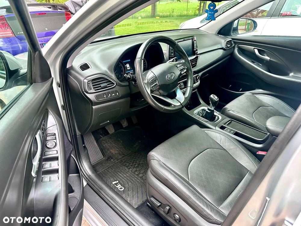 Hyundai i30 - 16