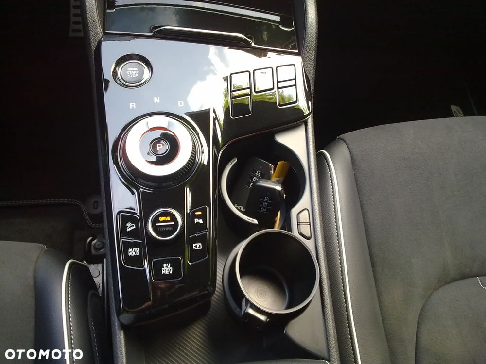 Kia Sportage 1.6 T-GDI AWD Paket GT-Line - 32