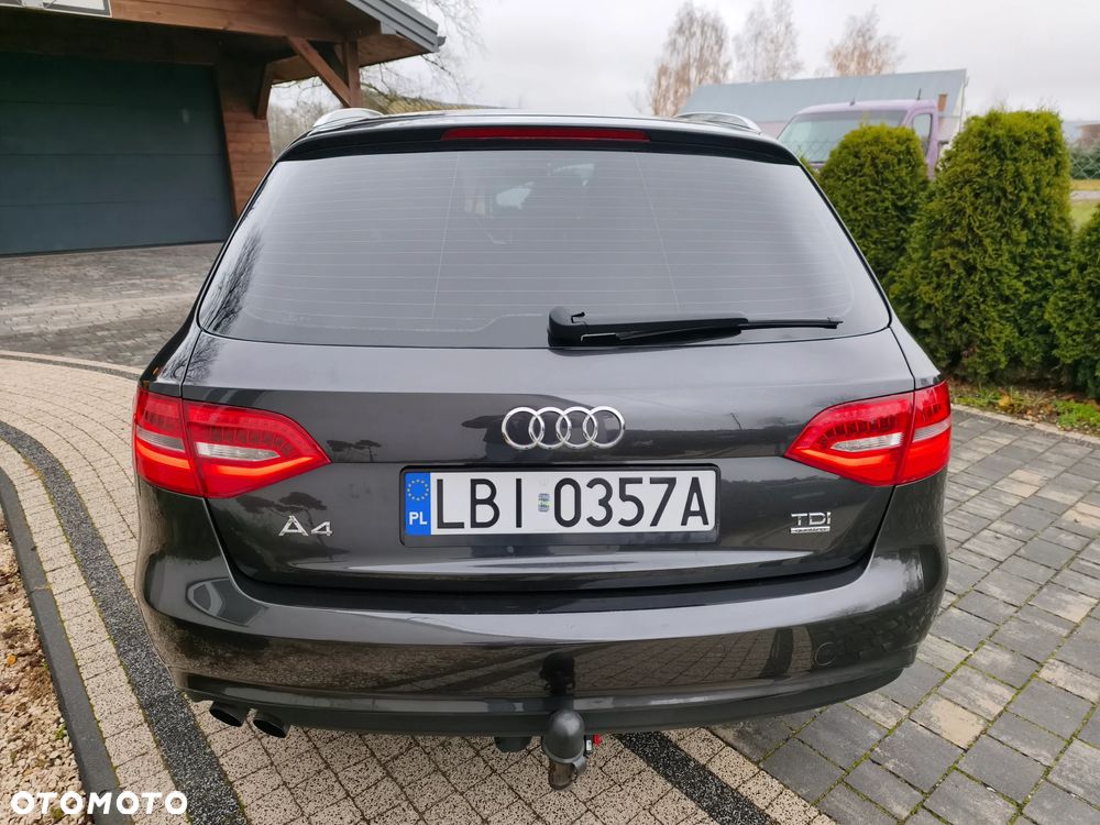 Audi A4 Avant 2.0 TDI DPF quattro S tronic Attraction - 6