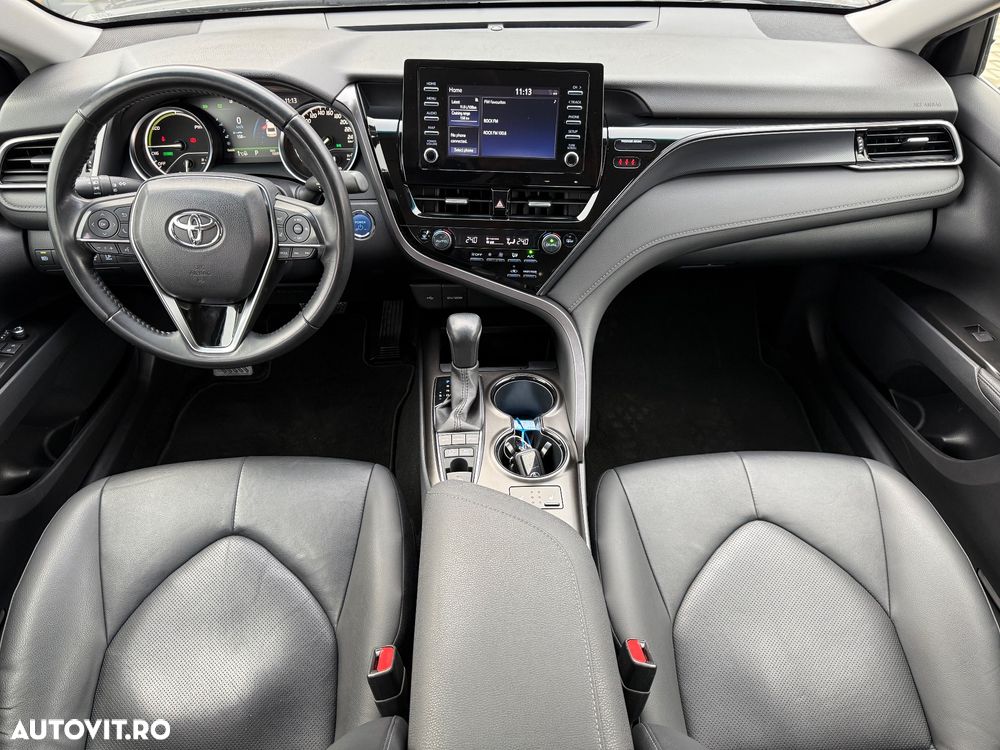 Toyota Camry Business Edition - 2