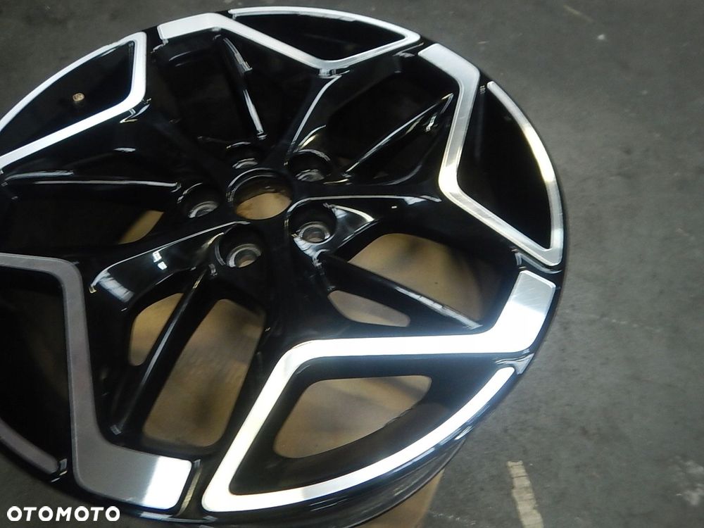 felga aluminiowa ford kuga mk3 r19" 7.5j 5x108 et50 pv4c-1007-h2a - 4