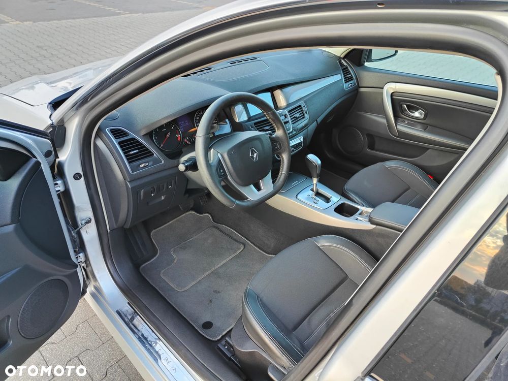 Renault Laguna Grandtour dCi 175 FAP GT - 13