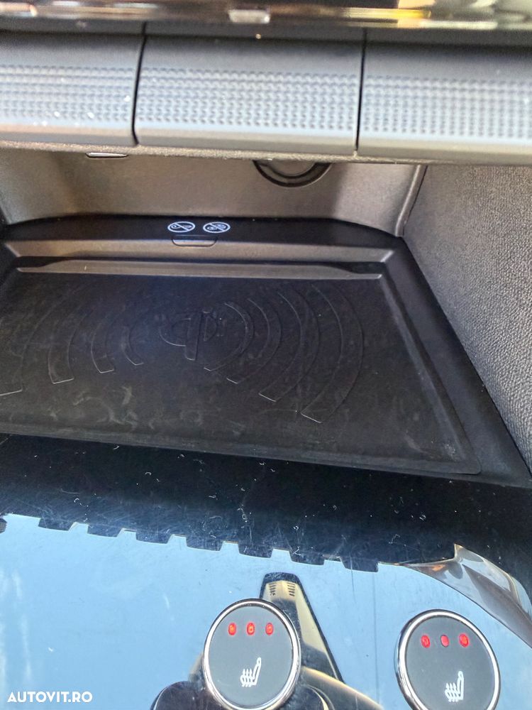 Peugeot 3008 1.2 PureTech 130 EAT8 GT - 21