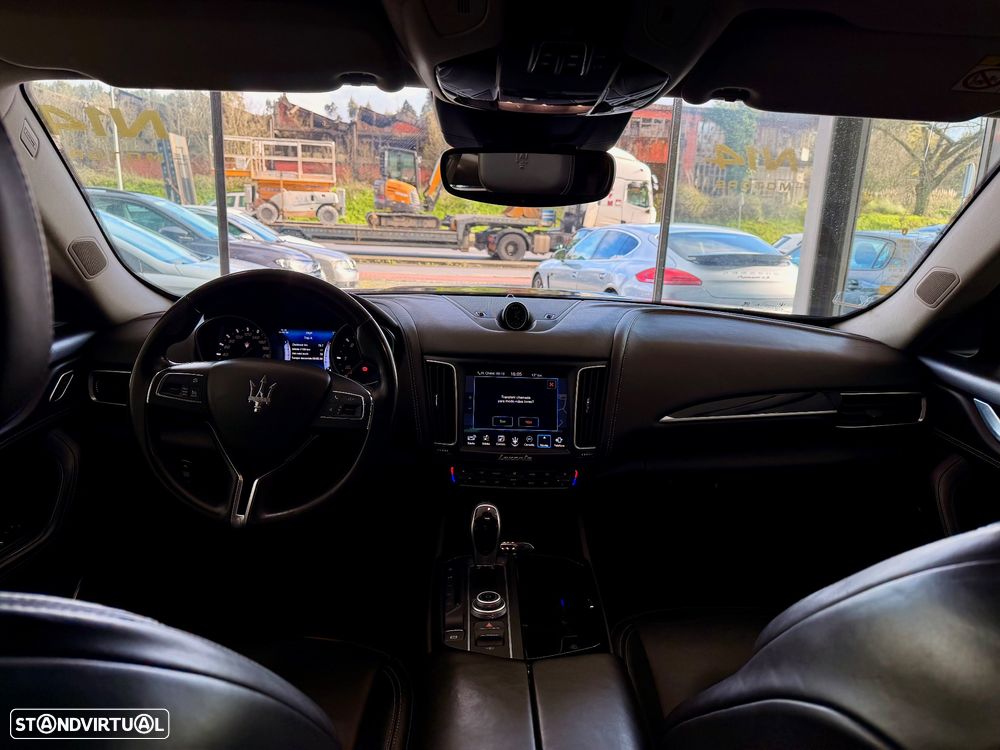 Maserati Levante - 25