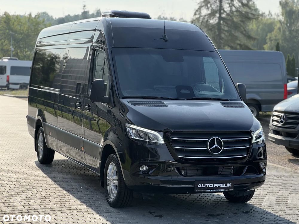 Mercedes-Benz Sprinter - 2