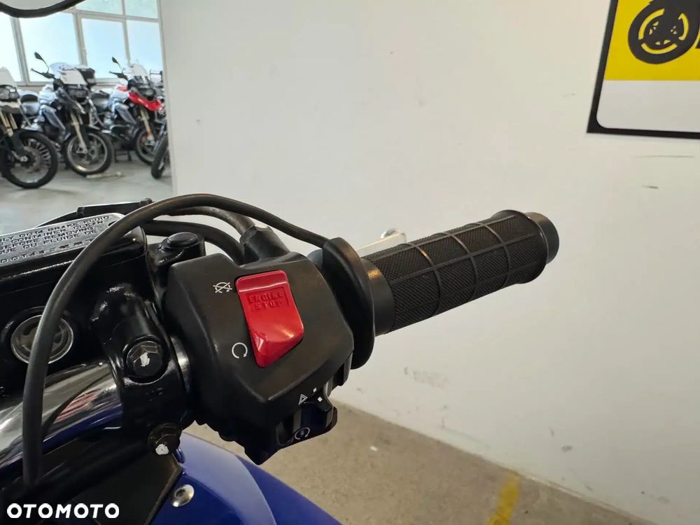 Honda CBF - 32