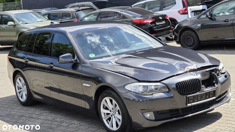BMW Seria 5 520d - 10