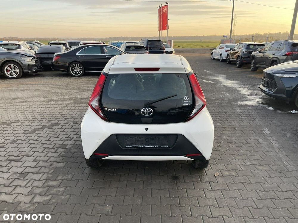 Toyota Aygo x - 4