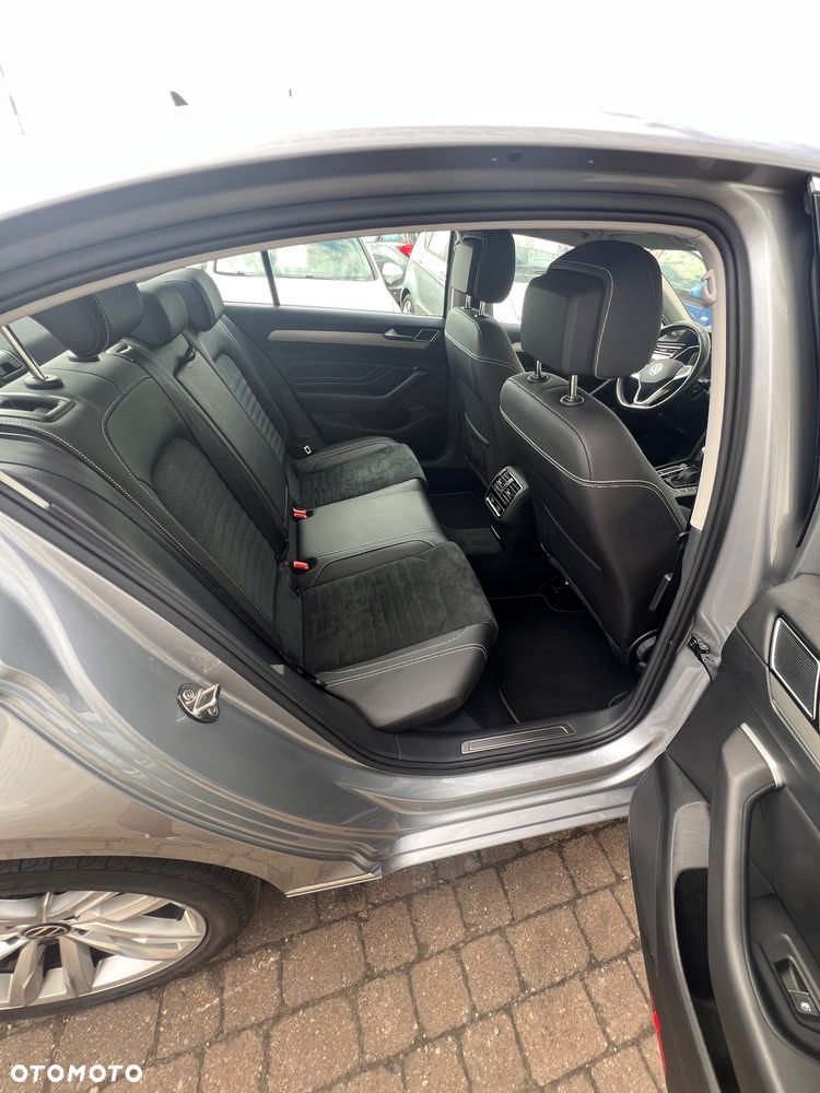 Volkswagen Passat - 8