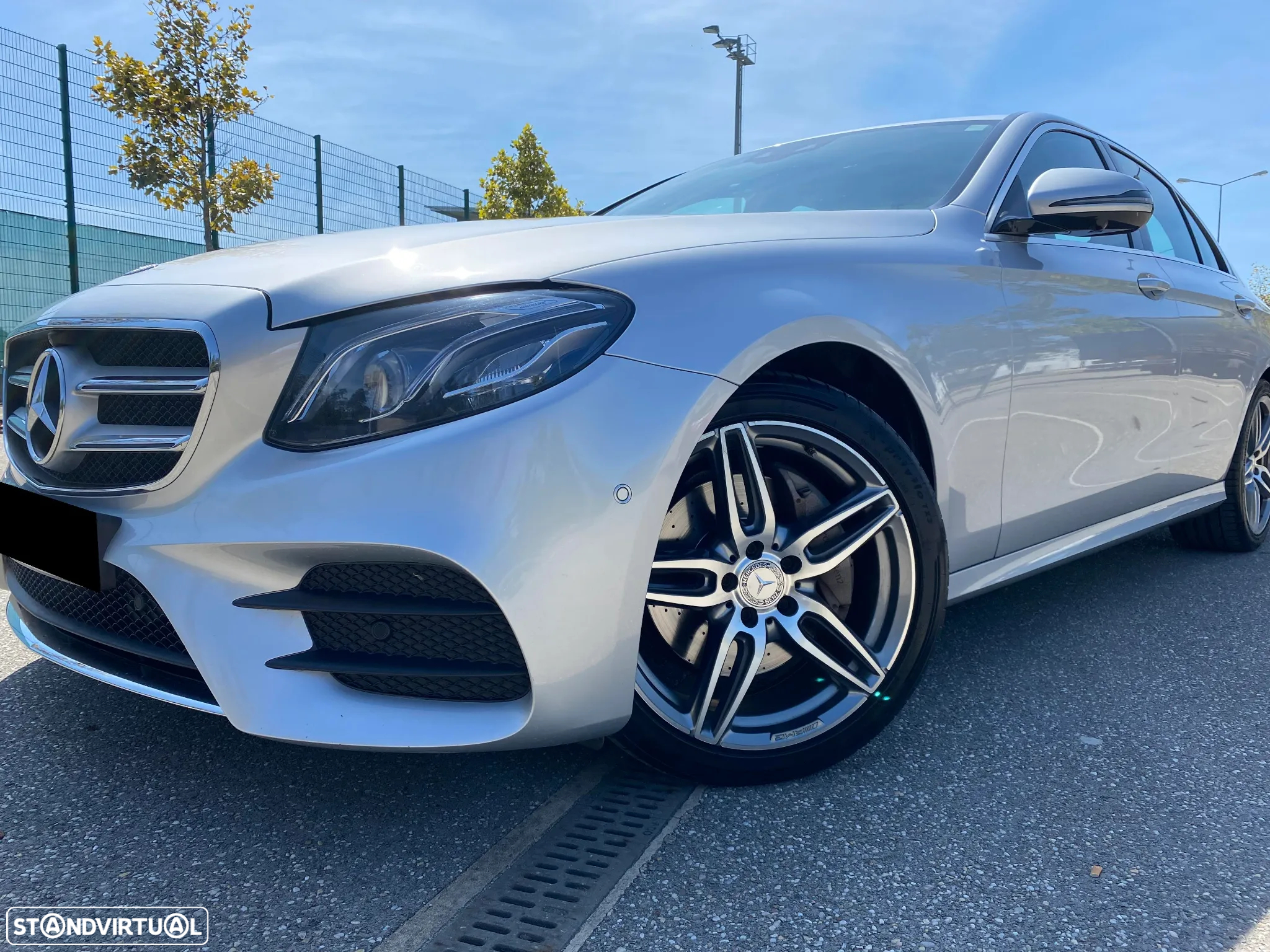 Mercedes-Benz E 220 d AMG Line - 2