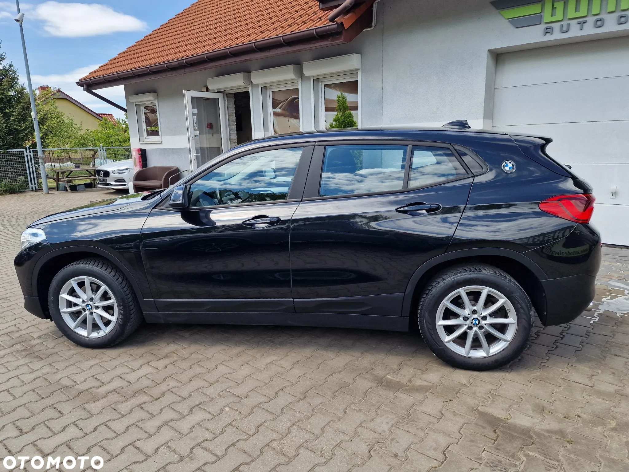 BMW X2 sDrive18d Advantage Plus - 9