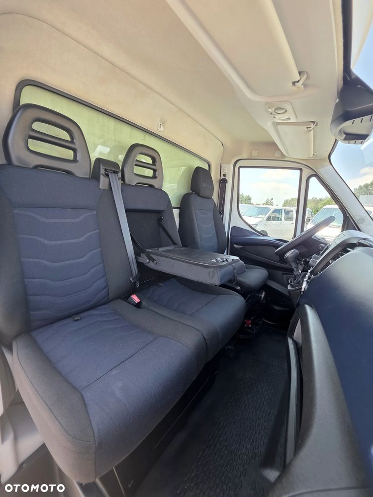 Iveco IVECO 35S18 3.0 HPI 180 KONNA KONTENER 4.2 M KLIMA HIMATIC 8 BIEGÓW WEBASTO DO 3.5 T - 21